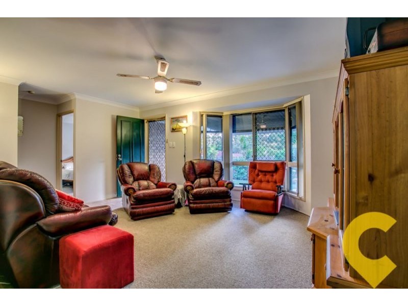 5 Robinson Court, Berrinba QLD 4117