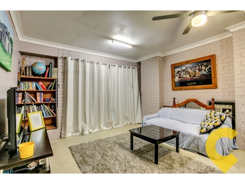 5 Robinson Court, Berrinba QLD 4117