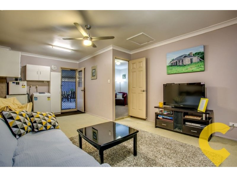 5 Robinson Court, Berrinba QLD 4117