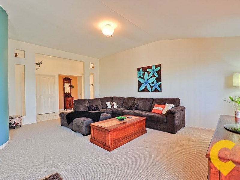 52 Oakwood Road, Warner QLD 4500