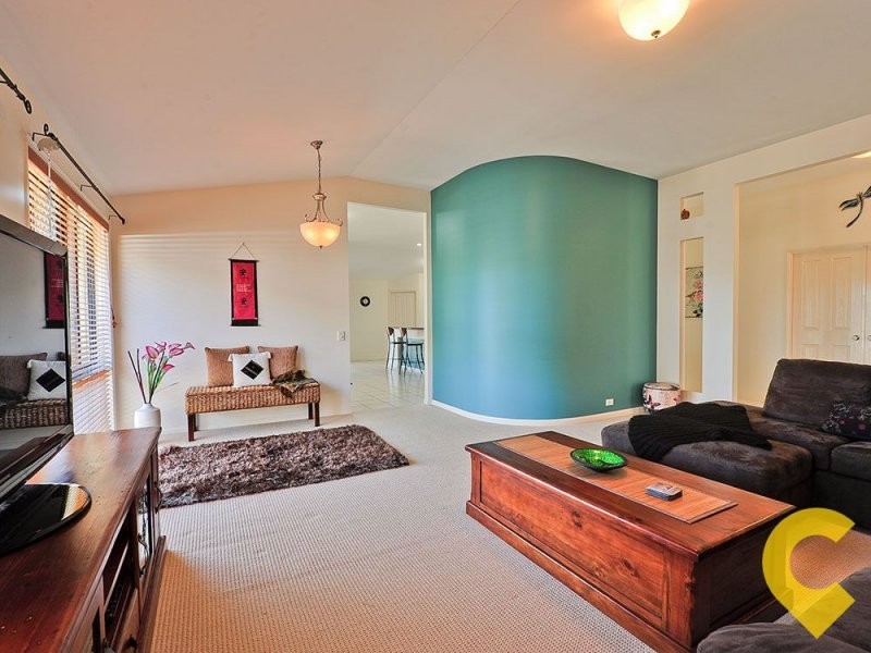 52 Oakwood Road, Warner QLD 4500