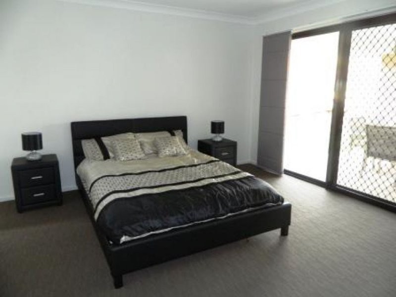 16 Tulipwood Circuit, Boyne Island QLD 4680