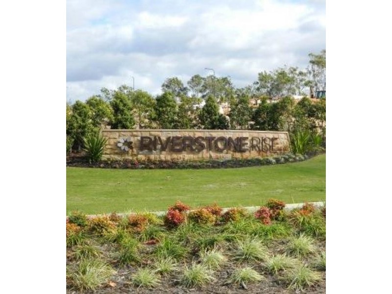 16 Tulipwood Circuit, Boyne Island QLD 4680