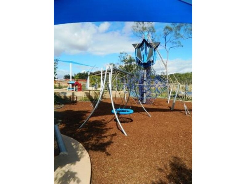 16 Tulipwood Circuit, Boyne Island QLD 4680