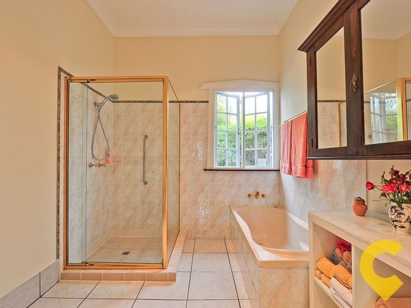 35 Frobisher Street, Ashgrove QLD 4060