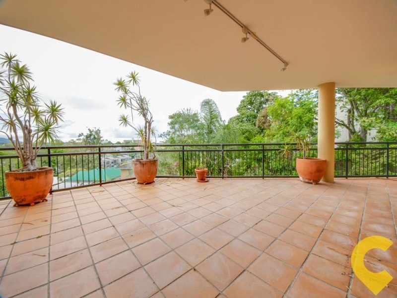 4/52 Bishop Street, St Lucia QLD 4067