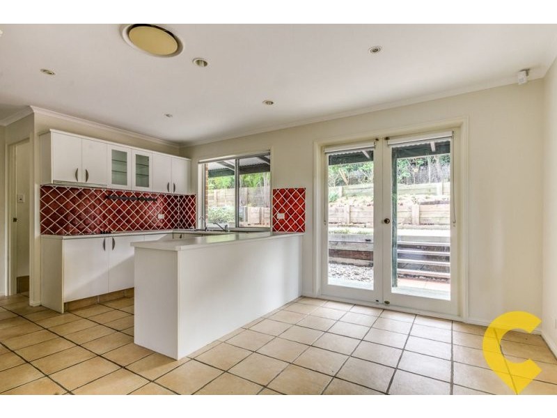 39 Yathong Court, Arana Hills QLD 4054