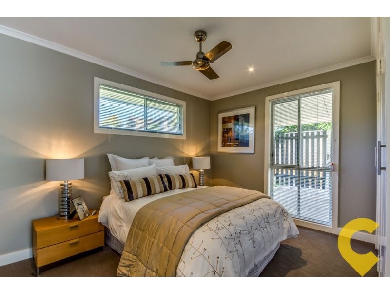 3 Village Drive, Daisy Hill QLD 4127