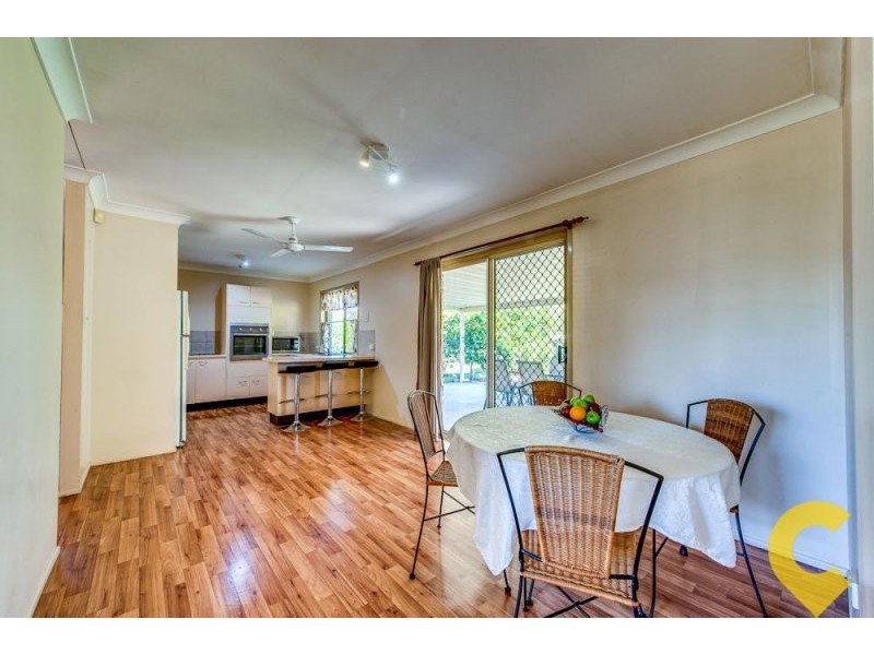 63 Peverell Street, Hillcrest QLD 4118