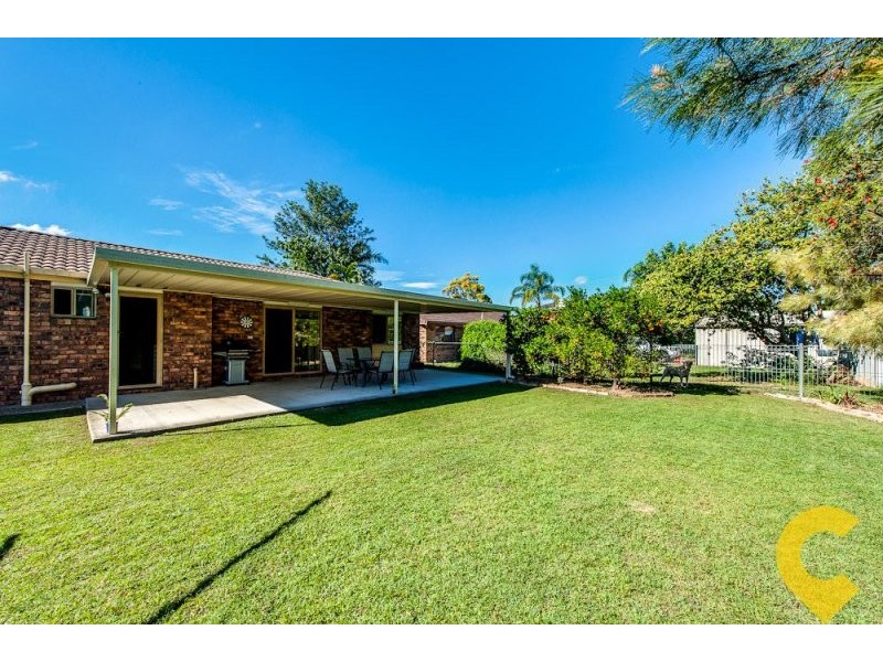 63 Peverell Street, Hillcrest QLD 4118