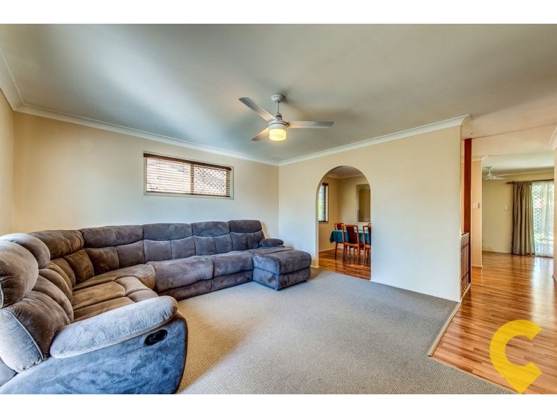 63 Peverell Street, Hillcrest QLD 4118