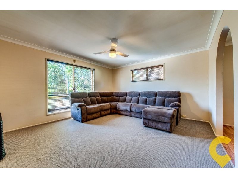 63 Peverell Street, Hillcrest QLD 4118