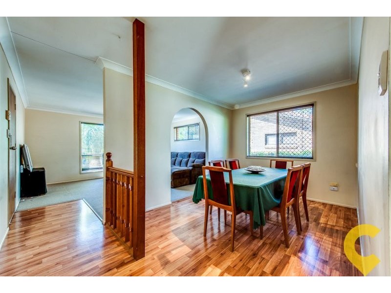 63 Peverell Street, Hillcrest QLD 4118