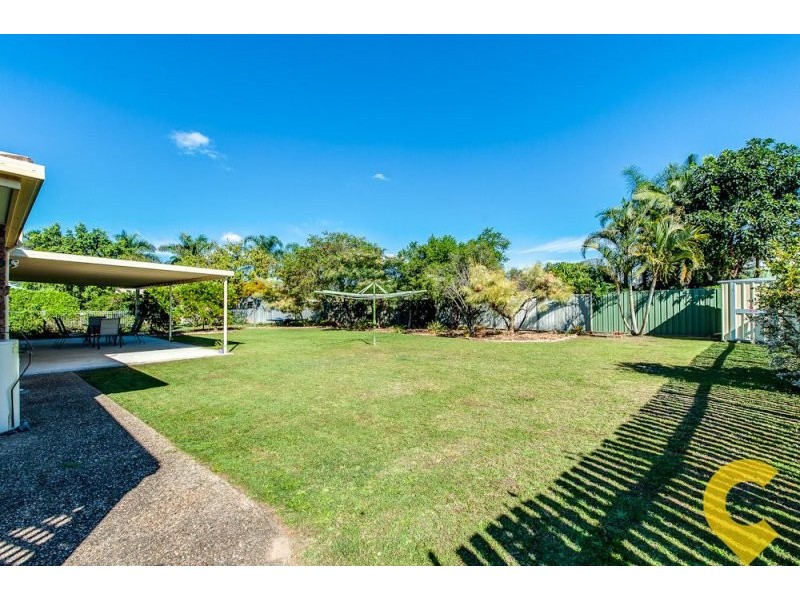 63 Peverell Street, Hillcrest QLD 4118