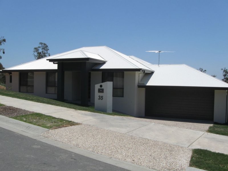 35 Mossman Parade, Waterford QLD 4133