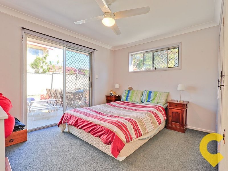 24 Niven Street, Stafford Heights QLD 4053