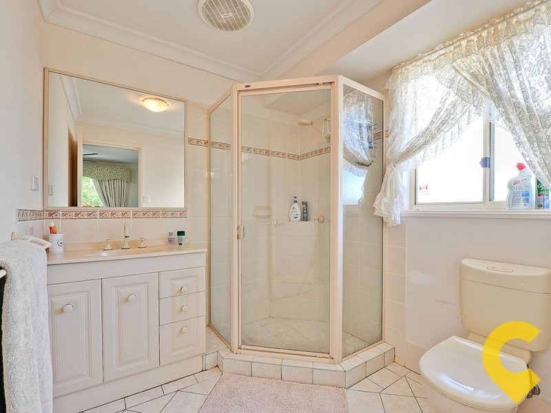 38 Paramount Drive, Warner QLD 4500