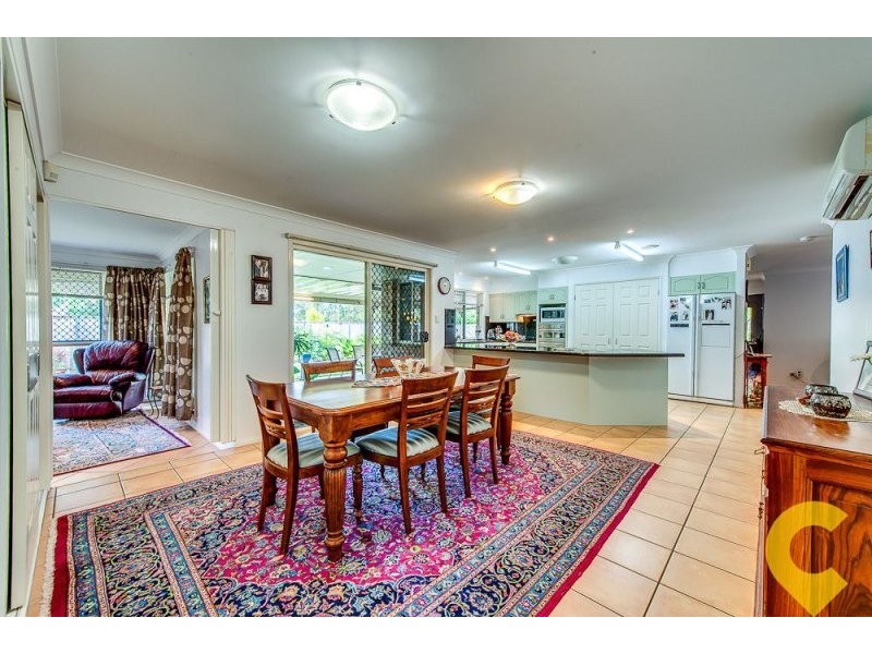 16 Summerhill Place, Forest Lake QLD 4078