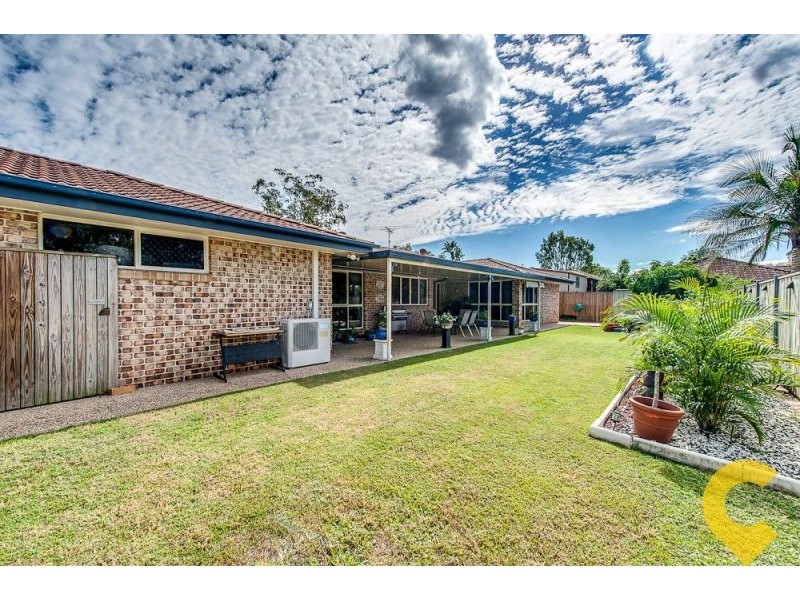 16 Summerhill Place, Forest Lake QLD 4078