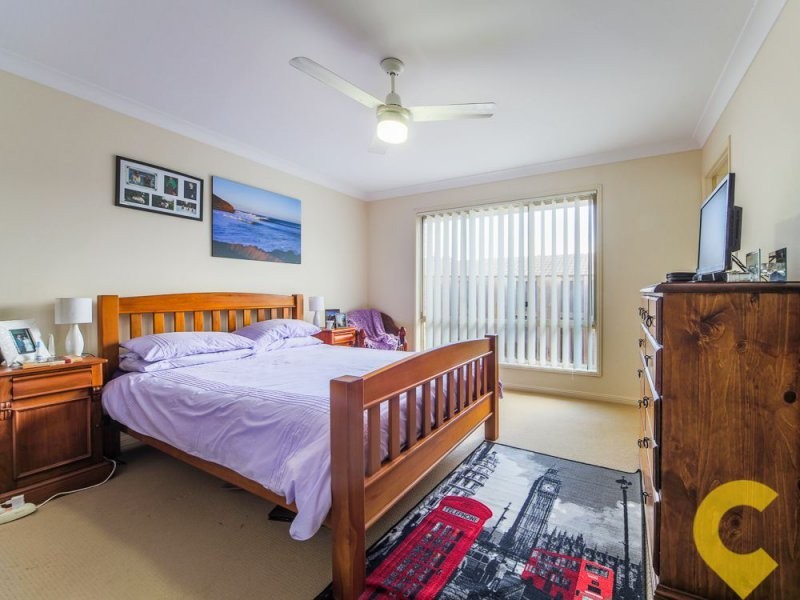 25 Shannonbrook Grove, Oxenford QLD 4210