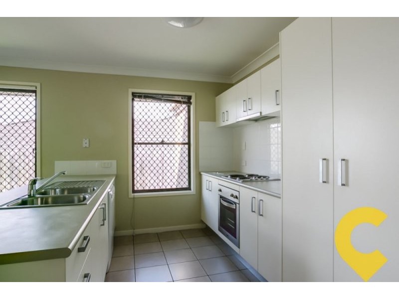 11 Rhiannon Drive, Flinders View QLD 4305