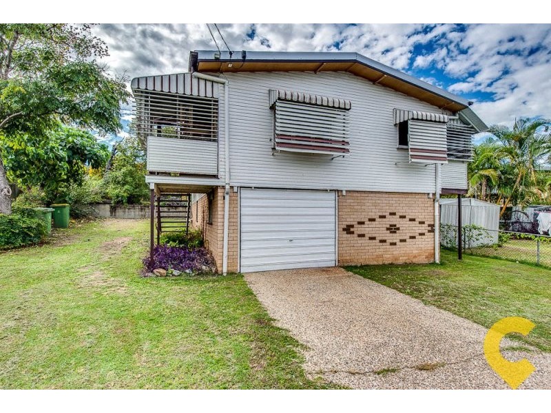 4 Monaro Crescent, Ferny Hills QLD 4055