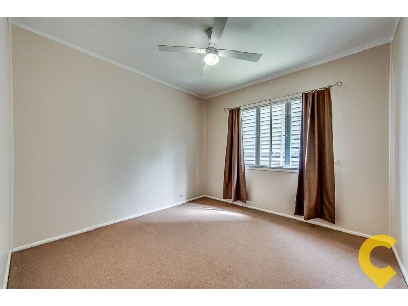 4 Monaro Crescent, Ferny Hills QLD 4055