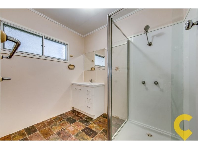 4 Monaro Crescent, Ferny Hills QLD 4055