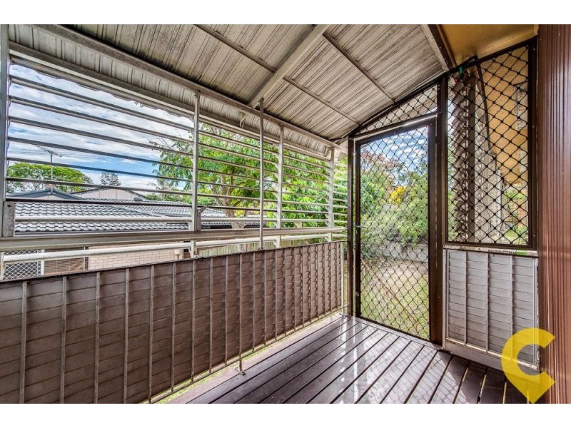 4 Monaro Crescent, Ferny Hills QLD 4055