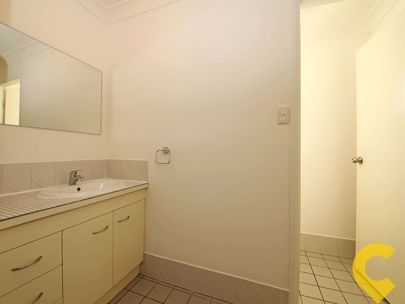 2/23 Kevin Grove, Caboolture South QLD 4510