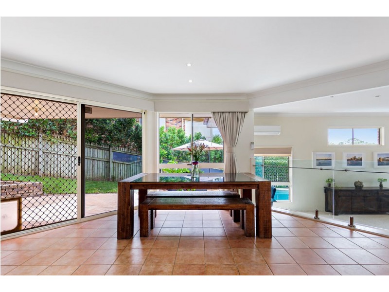 52 Oxford Crescent, Bridgeman Downs QLD 4035