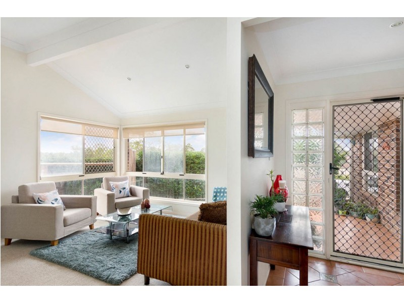 52 Oxford Crescent, Bridgeman Downs QLD 4035