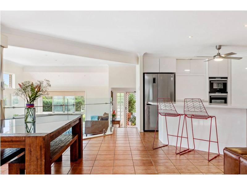 52 Oxford Crescent, Bridgeman Downs QLD 4035