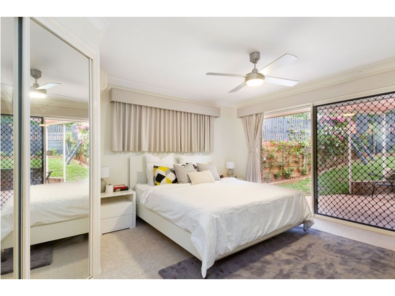 52 Oxford Crescent, Bridgeman Downs QLD 4035