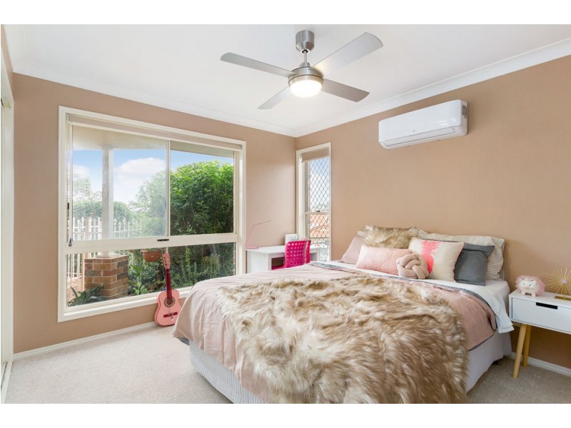 52 Oxford Crescent, Bridgeman Downs QLD 4035