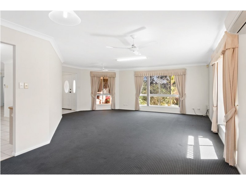 104 Bangalow Street, Bridgeman Downs QLD 4035