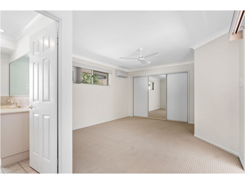 104 Bangalow Street, Bridgeman Downs QLD 4035