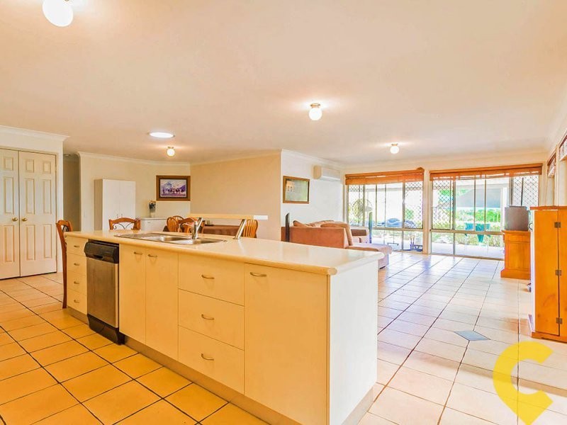 9 Parakeet Court, Warner QLD 4500