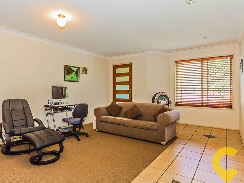 9 Parakeet Court, Warner QLD 4500