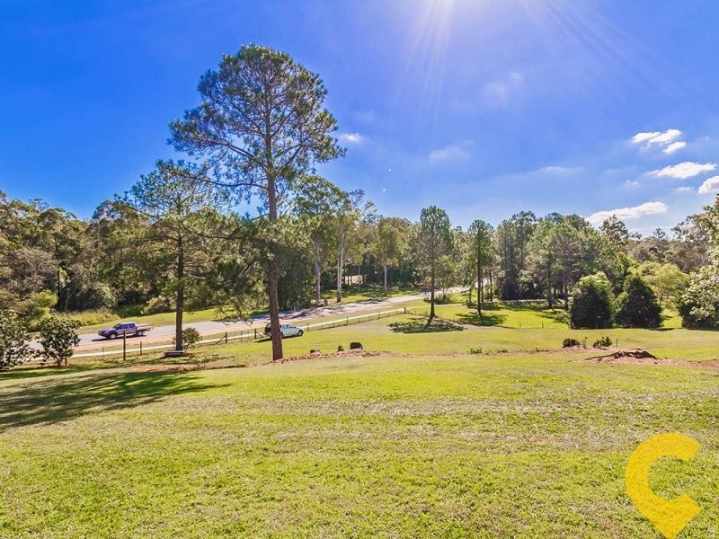 9 Parakeet Court, Warner QLD 4500