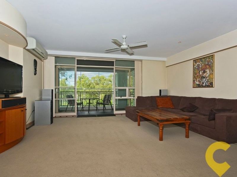 24 76 Chichester Drive, Arundel QLD 4214