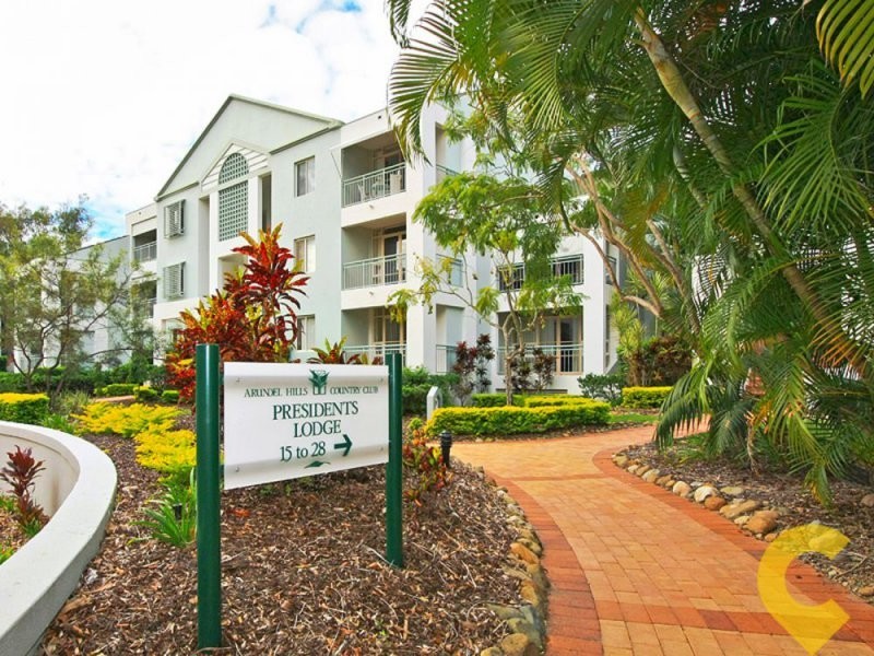 24 76 Chichester Drive, Arundel QLD 4214