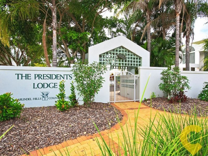 24 76 Chichester Drive, Arundel QLD 4214