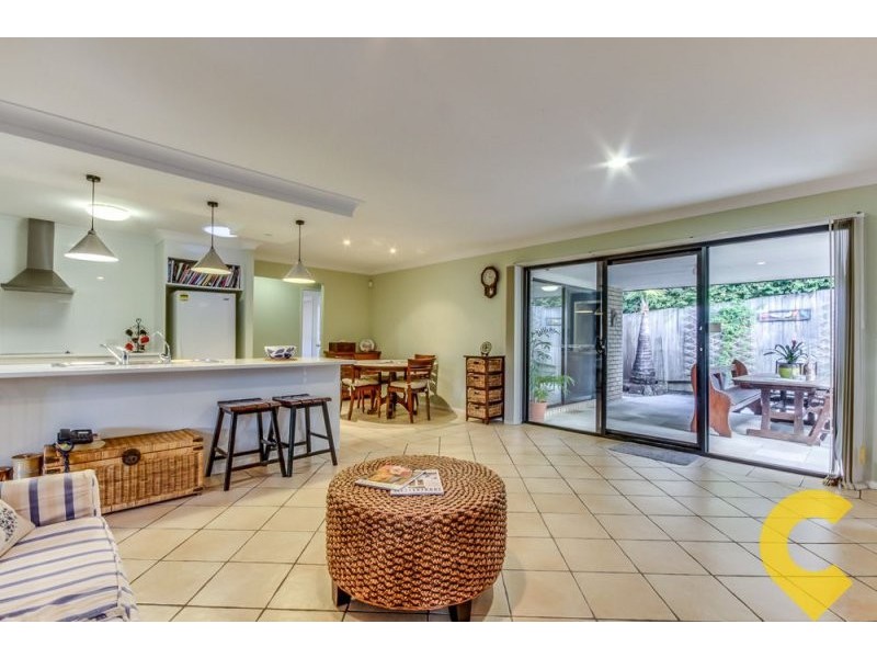 15 Alan Crescent, Eight Mile Plains QLD 4113