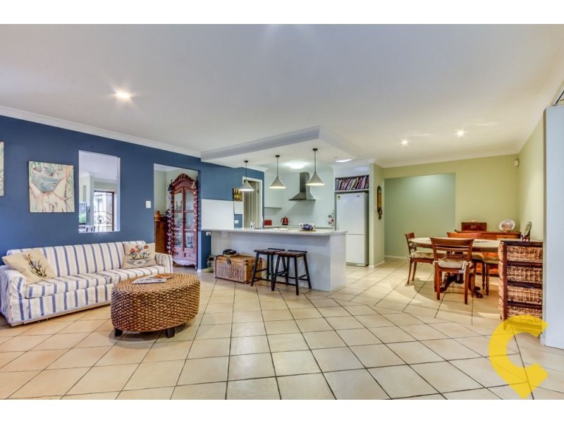 15 Alan Crescent, Eight Mile Plains QLD 4113