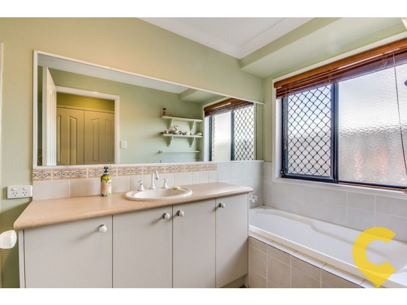 15 Alan Crescent, Eight Mile Plains QLD 4113