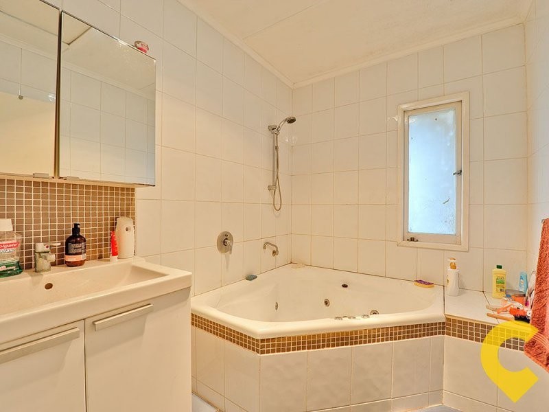 1514 Creek Road, Carina QLD 4152