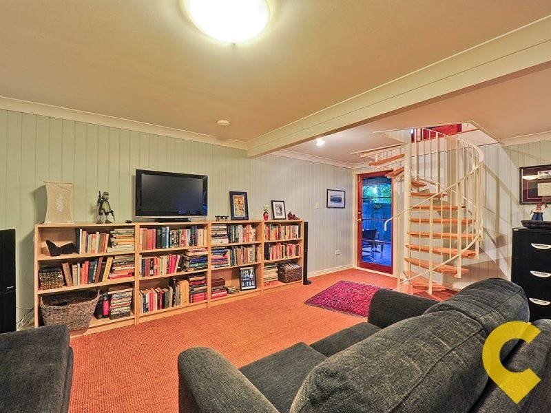 16 Albemarle Street, Yeerongpilly QLD 4105