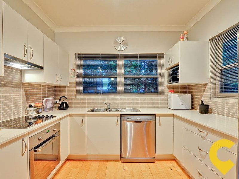 16 Albemarle Street, Yeerongpilly QLD 4105