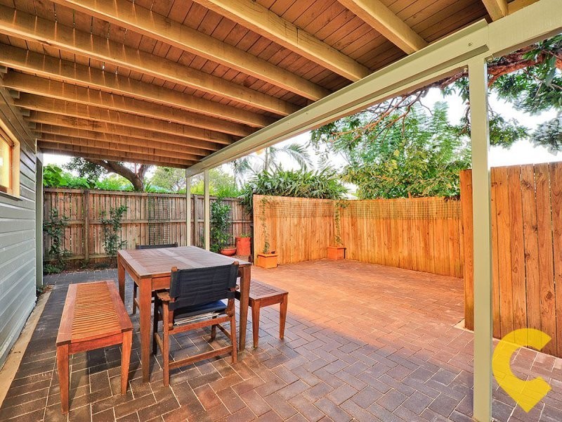 16 Albemarle Street, Yeerongpilly QLD 4105
